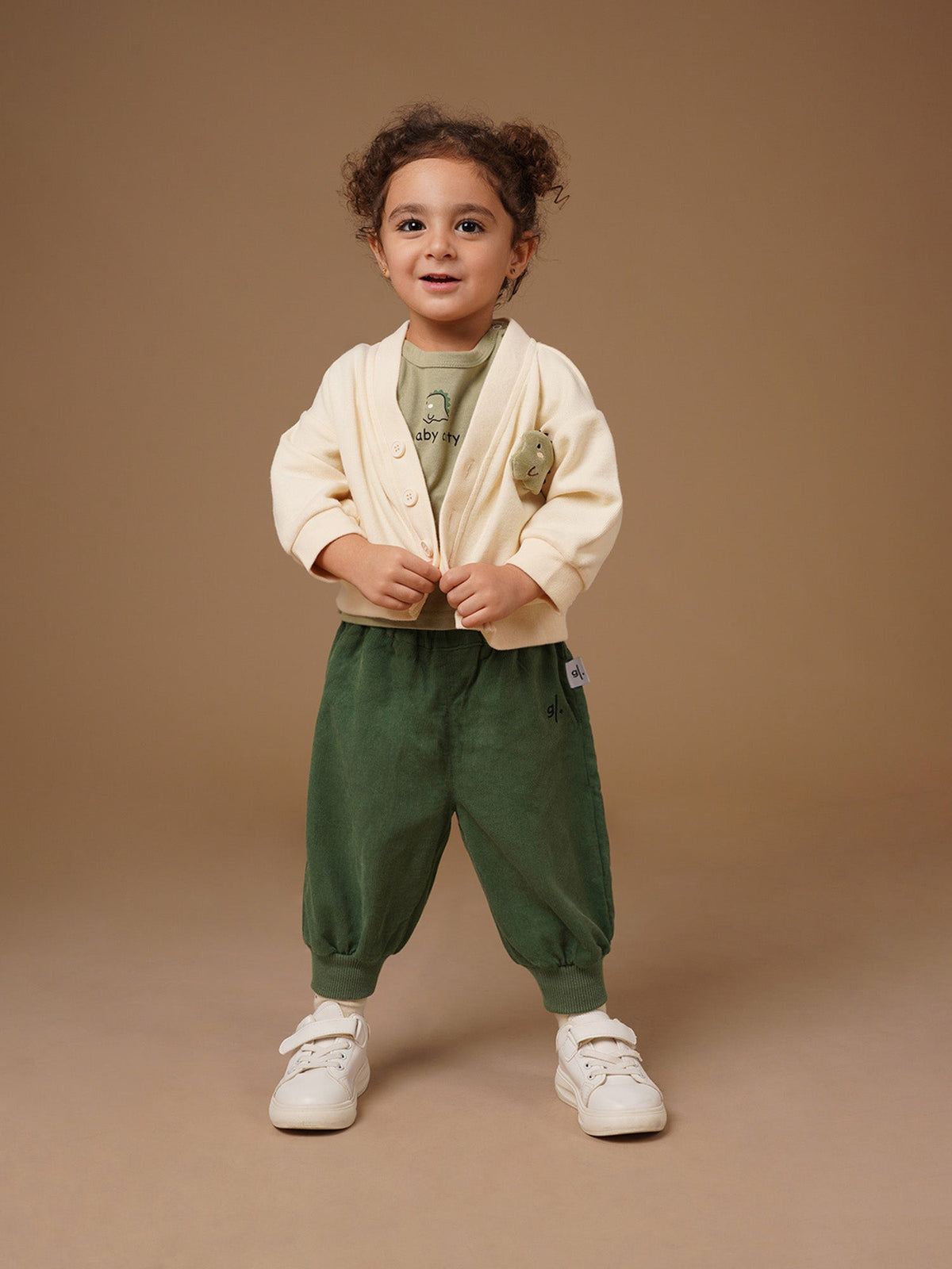 #color_ivory / green