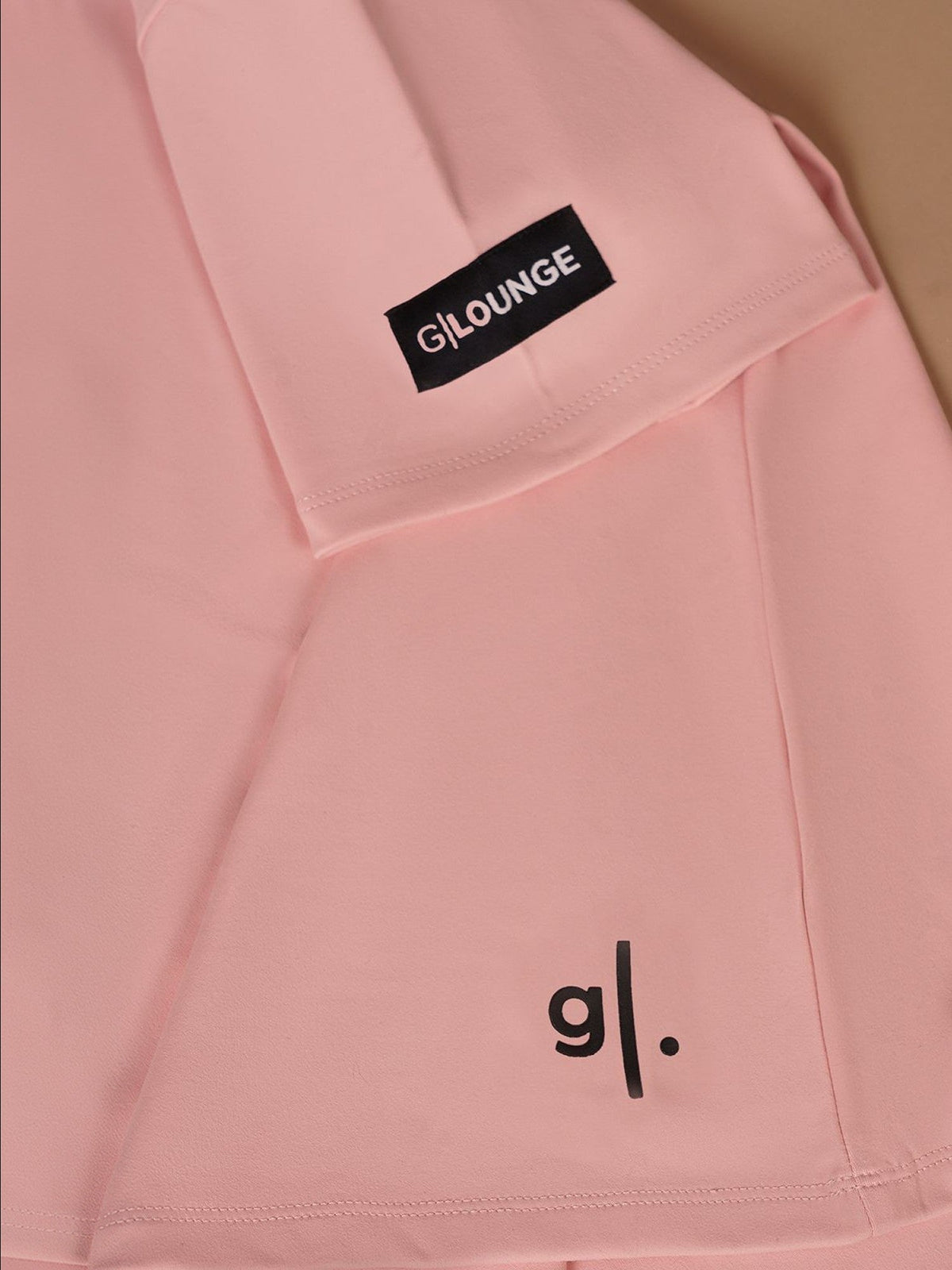 #color_feminine pink