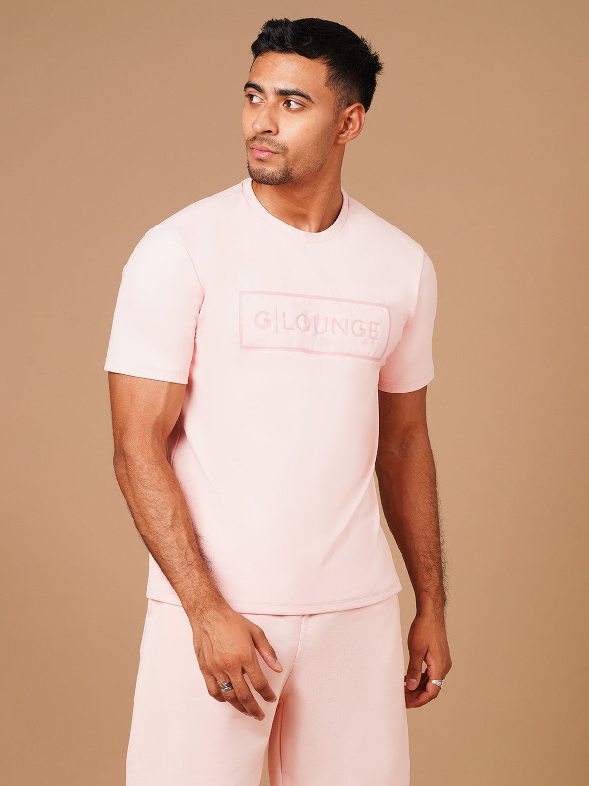#color_feminine pink