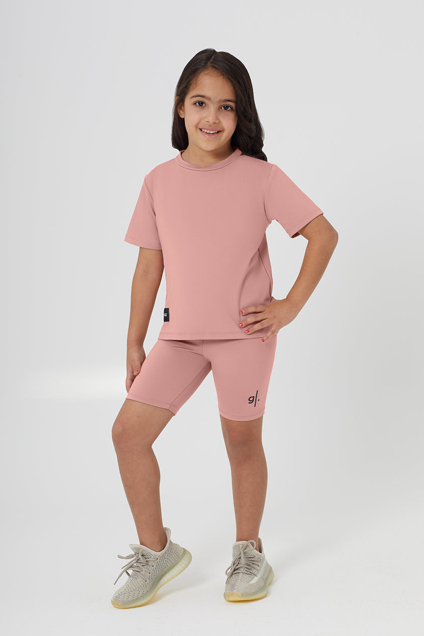 #color_feminine pink