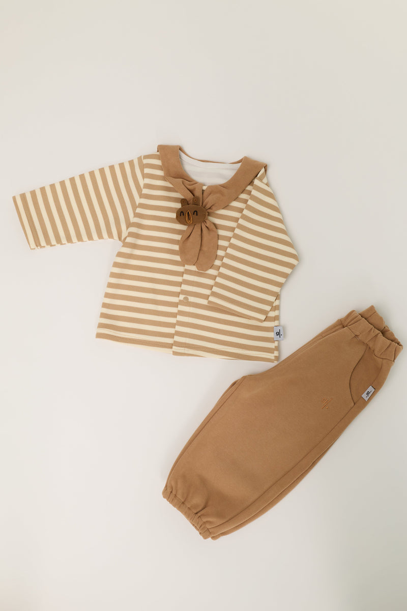 #color_brown / offwhite
