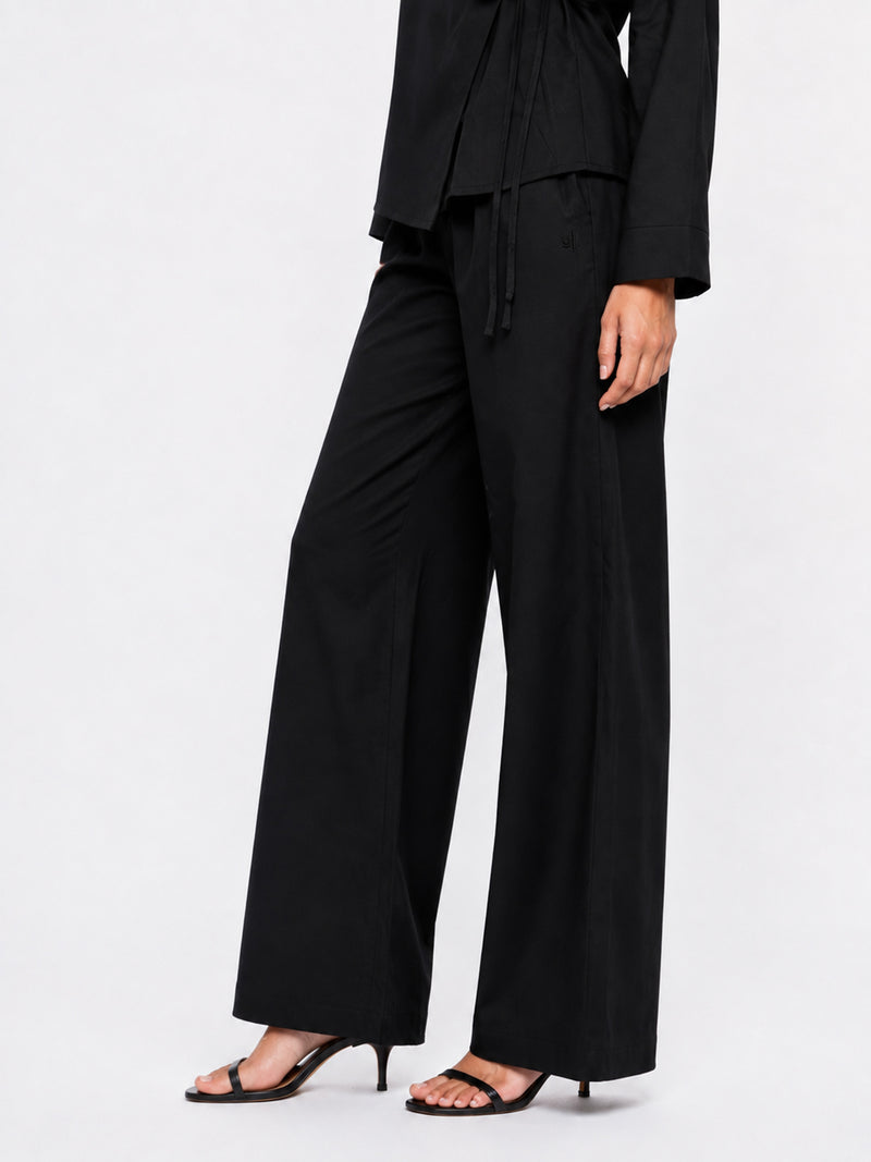 Women's The Refined Set