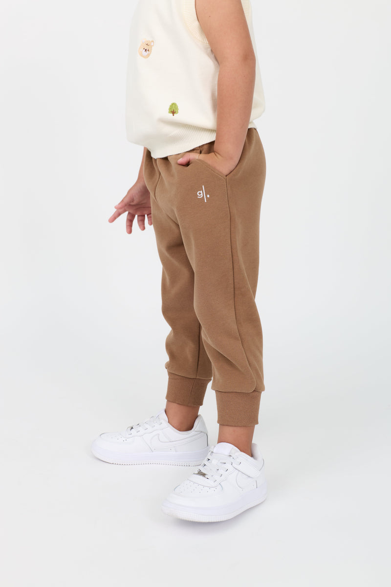#color_ivory / brown