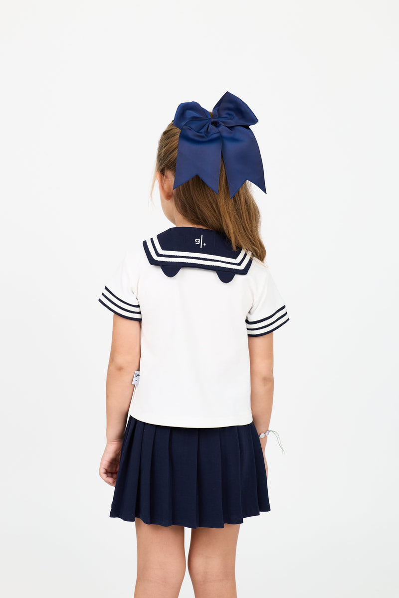 #color_white / navy