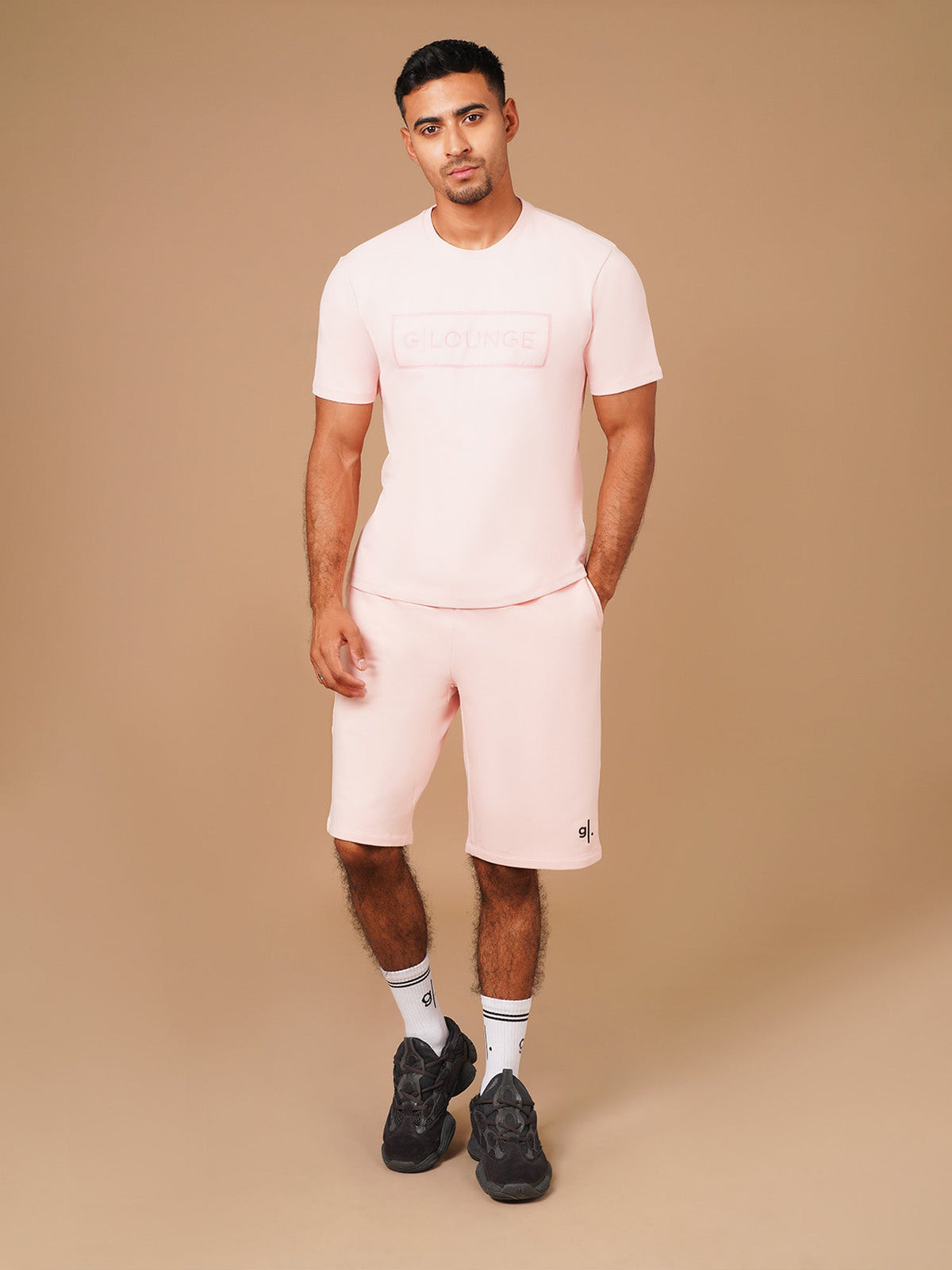#color_feminine pink