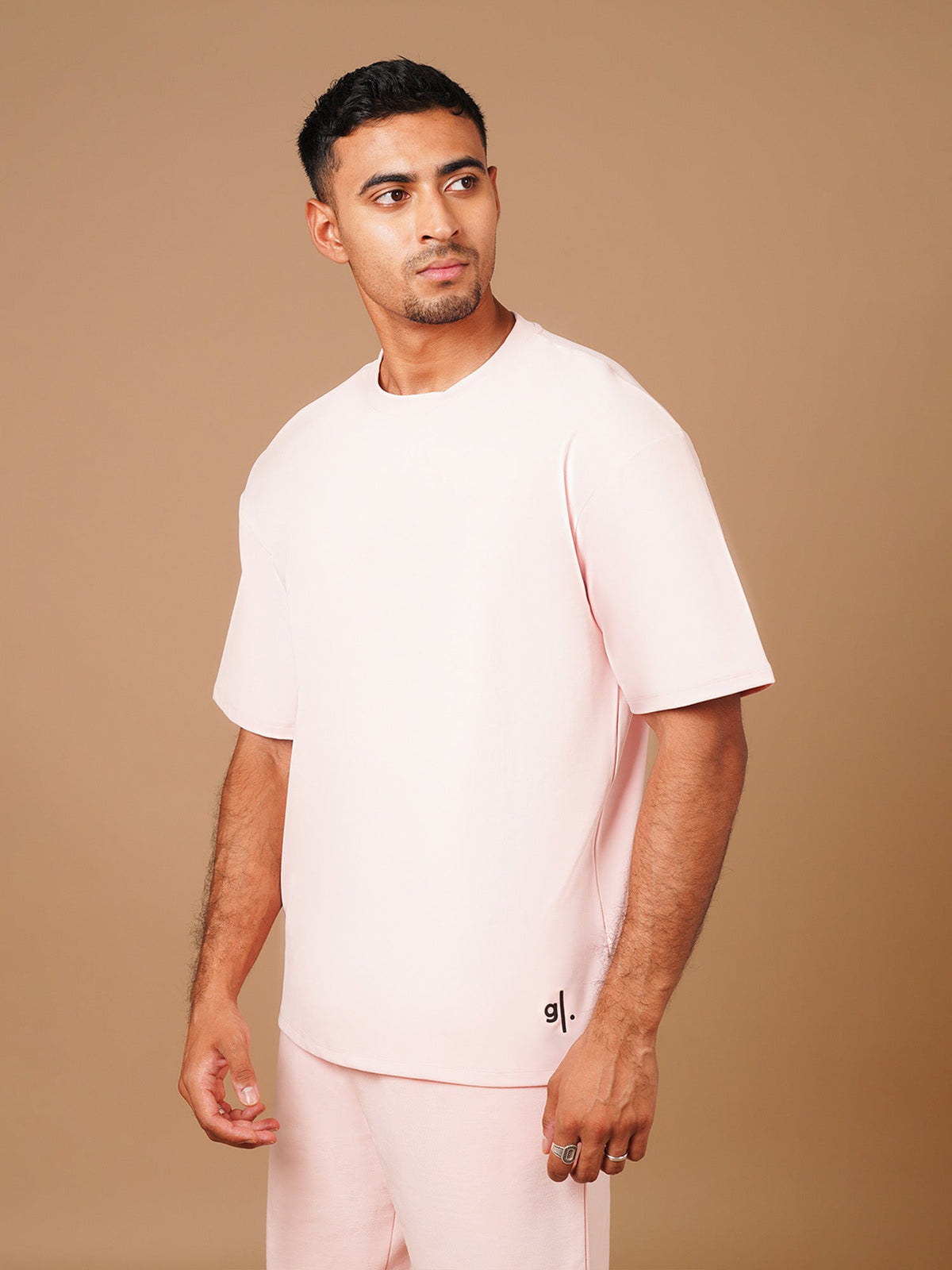 #color_feminine pink