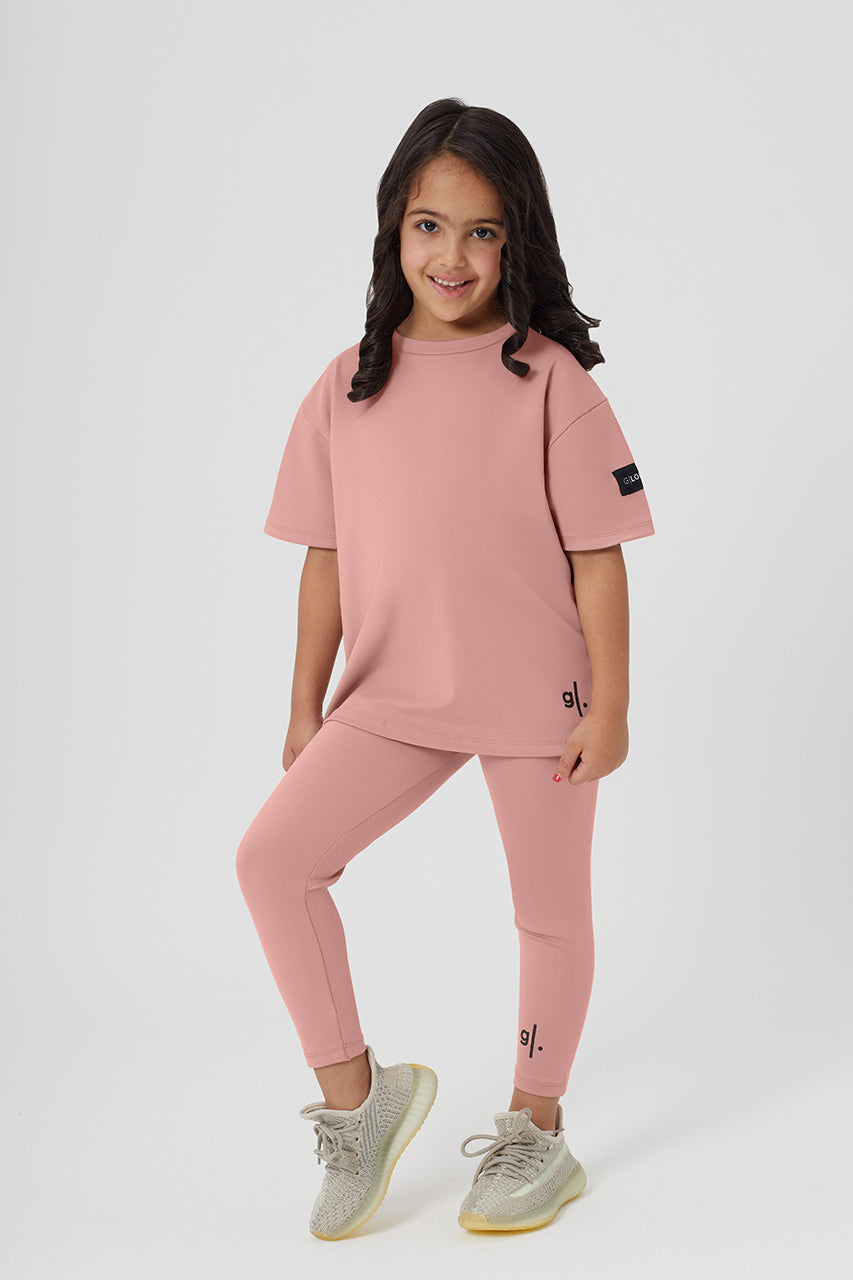 #color_feminine pink