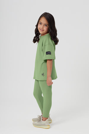 Girls Sustainable Oversized T-shirt
